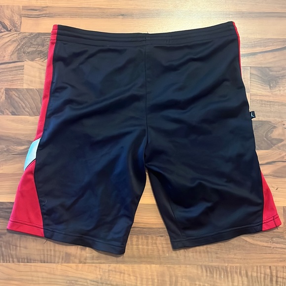 Jordan basketball shorts - Picture 2 of 2